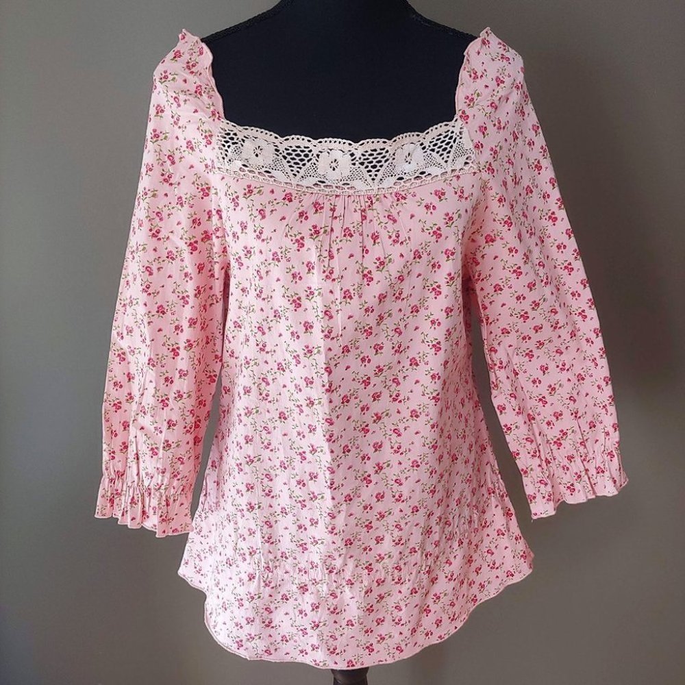Vintage Ditsy Floral Long Sleeve Print Feminine Square Neck Lace Trim